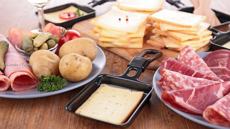 ᐅ Raclette - das beliebte Gericht zu Weihnachten und Silvester: leckere ...